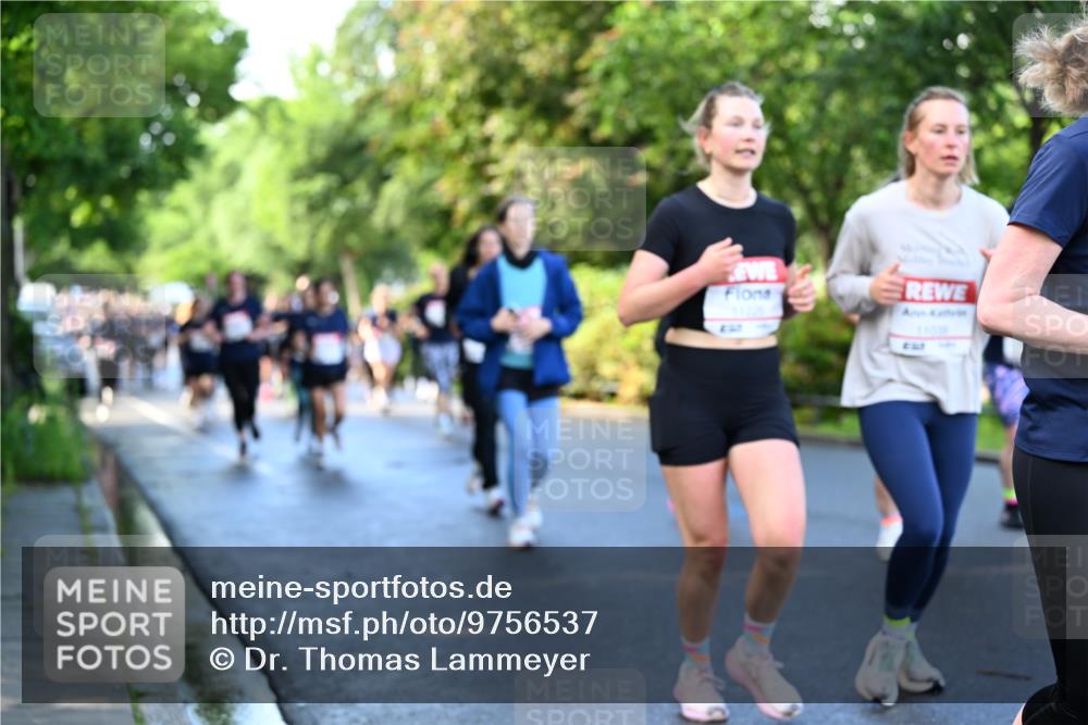 14.06.2026 - REWE Women's Run Dr. Thomas Lammeyer http://msf.ph/oto/9756537 14.06.2026 09:20:16 Laufen 437 meine-sportfotos.de