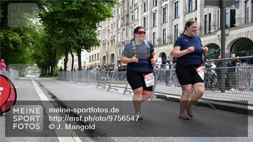 14.06.2026 - REWE Women's Run J. Mangold http://msf.ph/oto/9756547 14.06.2026 10:32:45 Ziel 10873, 11117 meine-sportfotos.de