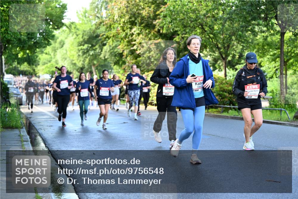 14.06.2026 - REWE Women's Run Dr. Thomas Lammeyer http://msf.ph/oto/9756548 14.06.2026 09:20:17 Laufen 10645, 57, 11153 meine-sportfotos.de