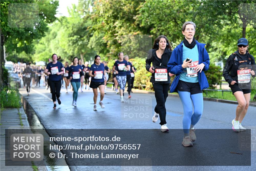 14.06.2026 - REWE Women's Run Dr. Thomas Lammeyer http://msf.ph/oto/9756557 14.06.2026 09:20:18 Laufen 10527, 57, 106, 11153, 7 meine-sportfotos.de