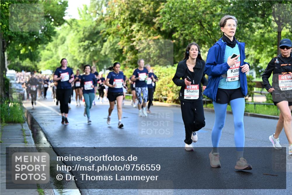 14.06.2026 - REWE Women's Run Dr. Thomas Lammeyer http://msf.ph/oto/9756559 14.06.2026 09:20:18 Laufen 10527, 10645, 7, 11153, 7 meine-sportfotos.de