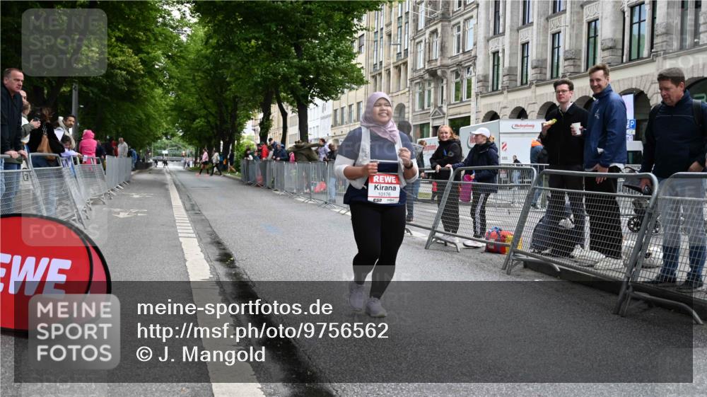 14.06.2026 - REWE Women's Run J. Mangold http://msf.ph/oto/9756562 14.06.2026 10:37:04 Ziel 10176 meine-sportfotos.de