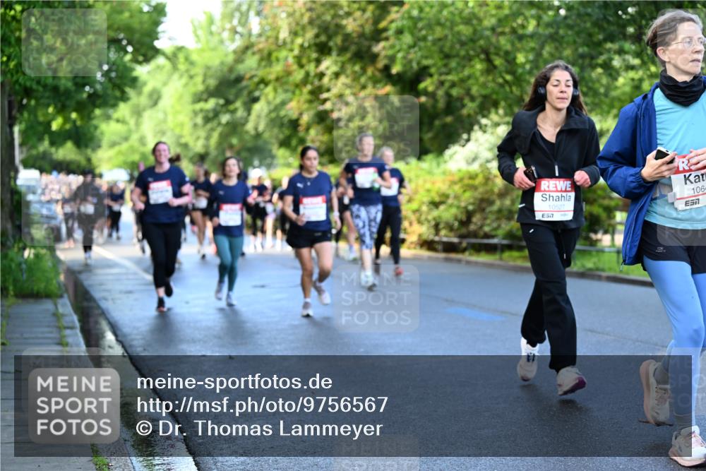 14.06.2026 - REWE Women's Run Dr. Thomas Lammeyer http://msf.ph/oto/9756567 14.06.2026 09:20:18 Laufen 10527, 7, 1064, 7 meine-sportfotos.de