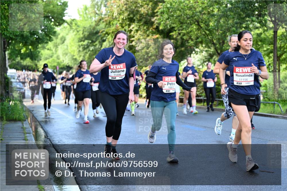 14.06.2026 - REWE Women's Run Dr. Thomas Lammeyer http://msf.ph/oto/9756599 14.06.2026 09:20:21 Laufen 11206, 10812, 11156, 7 meine-sportfotos.de