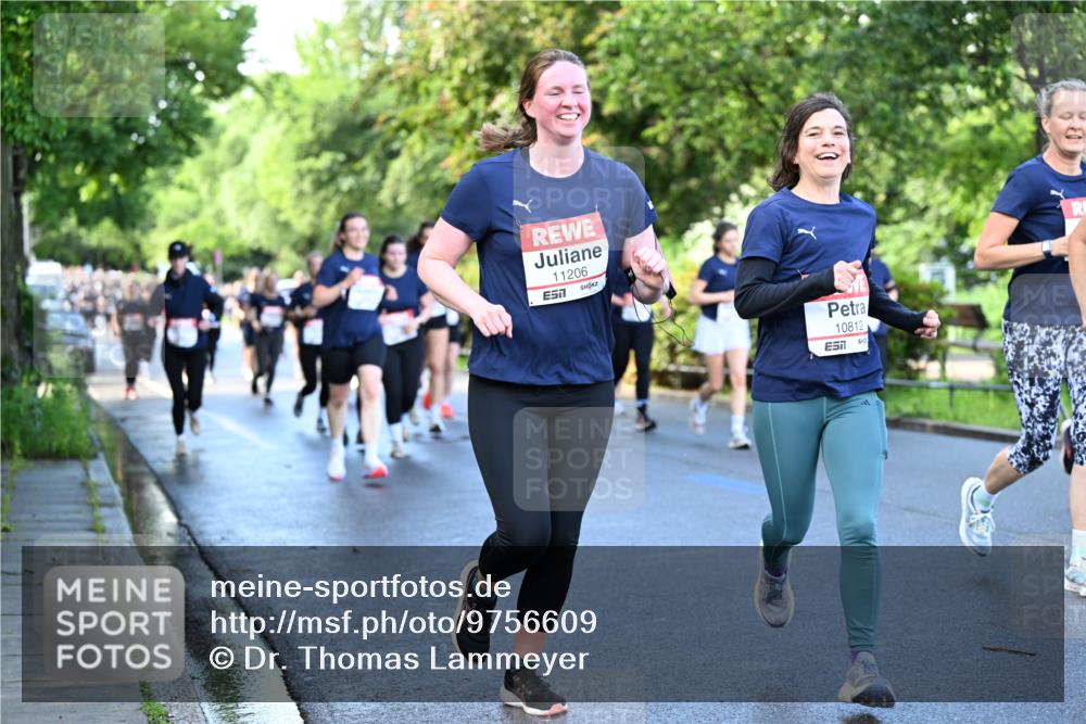 14.06.2026 - REWE Women's Run Dr. Thomas Lammeyer http://msf.ph/oto/9756609 14.06.2026 09:20:22 Laufen 11206, 7, 10812 meine-sportfotos.de