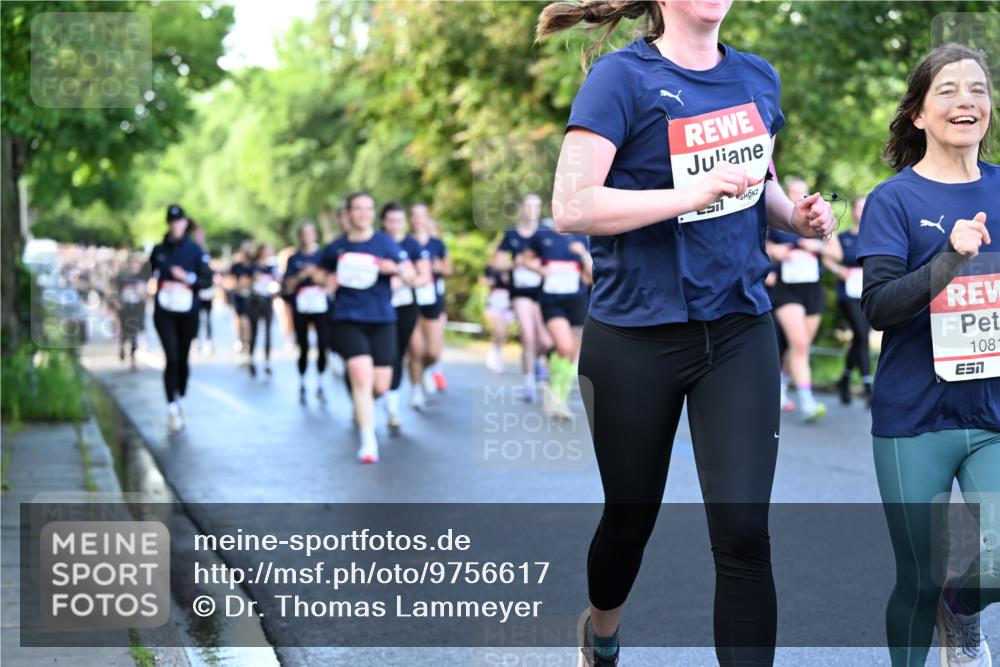 14.06.2026 - REWE Women's Run Dr. Thomas Lammeyer http://msf.ph/oto/9756617 14.06.2026 09:20:22 Laufen 577, 1081 meine-sportfotos.de