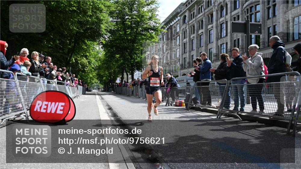 14.06.2026 - REWE Women's Run J. Mangold http://msf.ph/oto/9756621 14.06.2026 10:49:42 Ziel 5091 meine-sportfotos.de