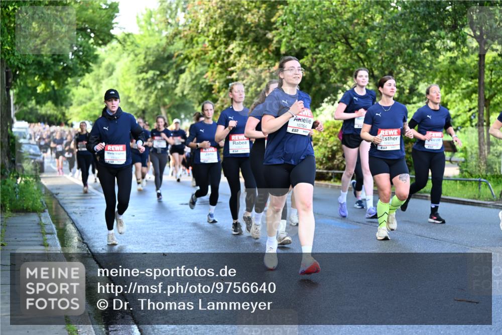 14.06.2026 - REWE Women's Run Dr. Thomas Lammeyer http://msf.ph/oto/9756640 14.06.2026 09:20:24 Laufen 10764, 10822, 57 meine-sportfotos.de