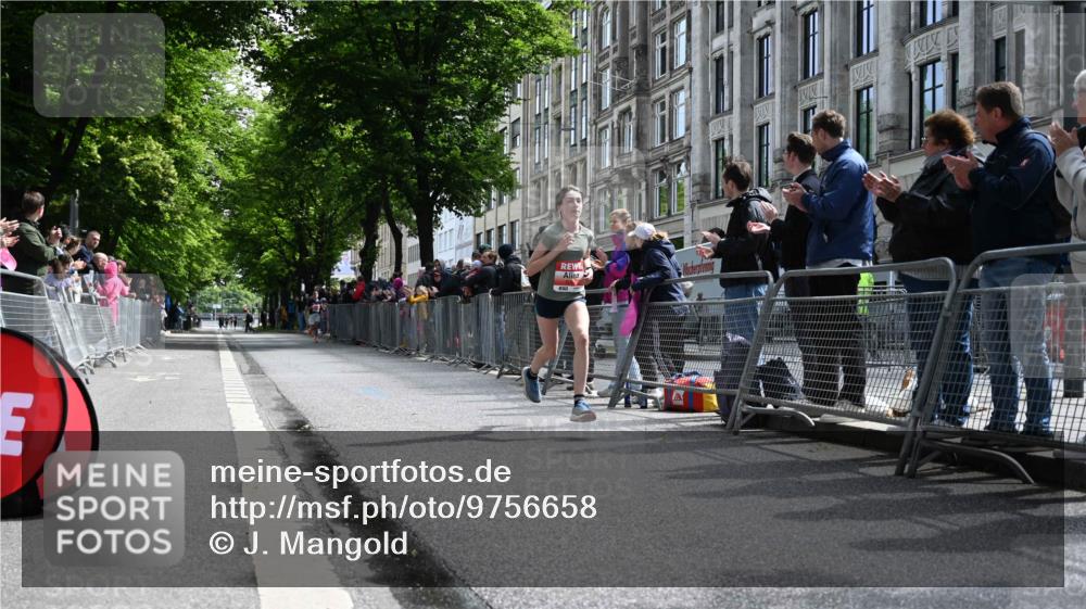 14.06.2026 - REWE Women's Run J. Mangold http://msf.ph/oto/9756658 14.06.2026 10:50:24 Ziel 5024 meine-sportfotos.de