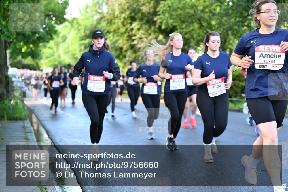 14.06.2026 - REWE Women's Run Dr. Thomas Lammeyer http://msf.ph/oto/9756660 14.06.2026 09:20:25 Laufen 9, 11066, 11356, 10764, 7 meine-sportfotos.de