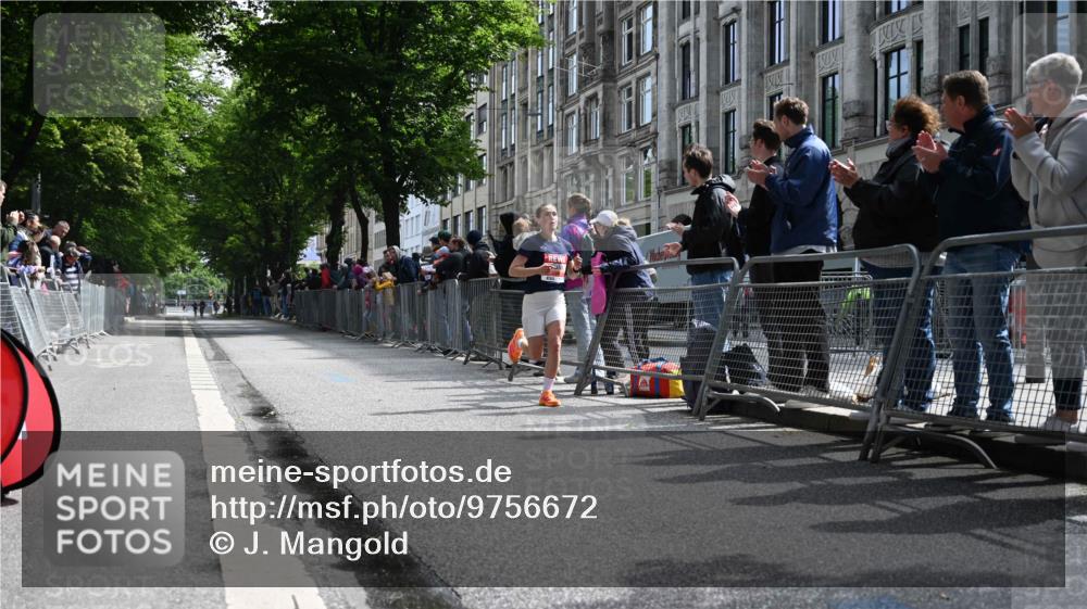 14.06.2026 - REWE Women's Run J. Mangold http://msf.ph/oto/9756672 14.06.2026 10:50:31 Ziel 5386 meine-sportfotos.de