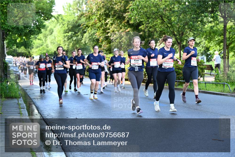 14.06.2026 - REWE Women's Run Dr. Thomas Lammeyer http://msf.ph/oto/9756687 14.06.2026 09:20:28 Laufen 10705, 10199, 657 meine-sportfotos.de