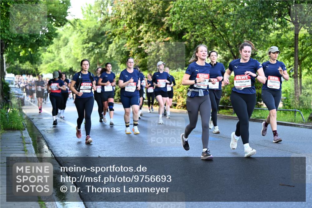 14.06.2026 - REWE Women's Run Dr. Thomas Lammeyer http://msf.ph/oto/9756693 14.06.2026 09:20:28 Laufen 10705, 10199, 7, 57 meine-sportfotos.de