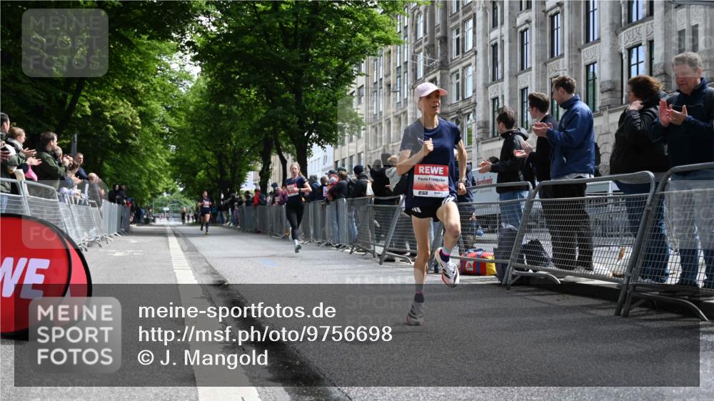 14.06.2026 - REWE Women's Run J. Mangold http://msf.ph/oto/9756698 14.06.2026 10:50:58 Ziel 5007, 5068, 5263 meine-sportfotos.de