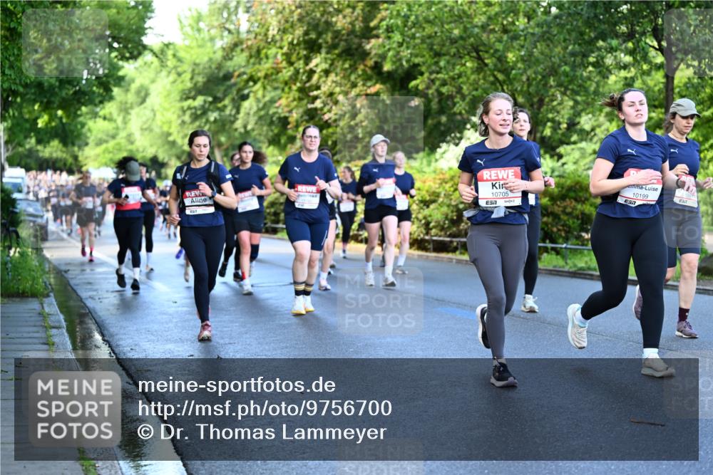 14.06.2026 - REWE Women's Run Dr. Thomas Lammeyer http://msf.ph/oto/9756700 14.06.2026 09:20:29 Laufen 10705, 10199 meine-sportfotos.de