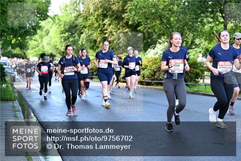 14.06.2026 - REWE Women's Run Dr. Thomas Lammeyer http://msf.ph/oto/9756702 14.06.2026 09:20:29 Laufen 857, 10705, 10199 meine-sportfotos.de