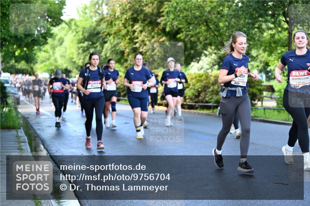 14.06.2026 - REWE Women's Run Dr. Thomas Lammeyer http://msf.ph/oto/9756704 14.06.2026 09:20:29 Laufen 10705, 10199 meine-sportfotos.de