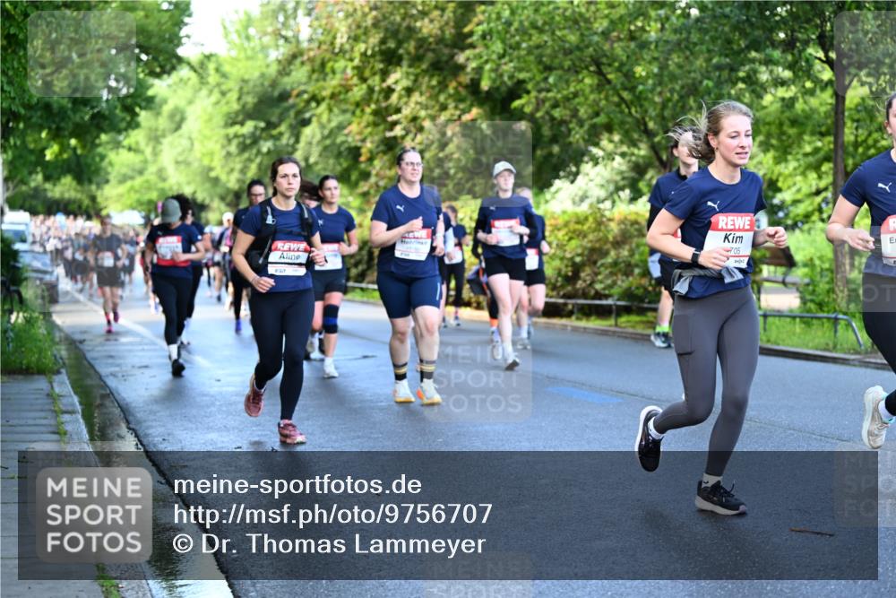 14.06.2026 - REWE Women's Run Dr. Thomas Lammeyer http://msf.ph/oto/9756707 14.06.2026 09:20:29 Laufen 705 meine-sportfotos.de