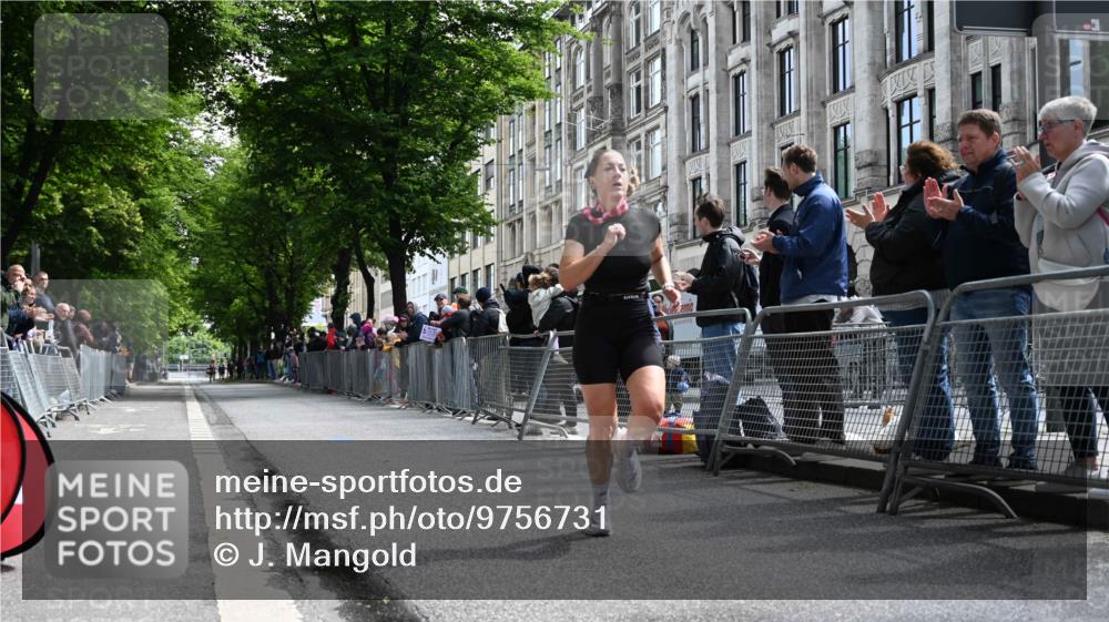 14.06.2026 - REWE Women's Run J. Mangold http://msf.ph/oto/9756731 14.06.2026 10:51:16 Ziel 6049 meine-sportfotos.de