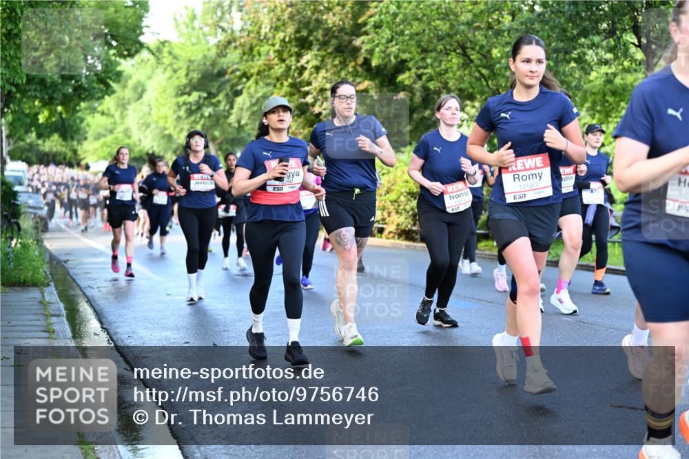 14.06.2026 - REWE Women's Run Dr. Thomas Lammeyer http://msf.ph/oto/9756746 14.06.2026 09:20:32 Laufen 1340, 57, 10583, 57 meine-sportfotos.de