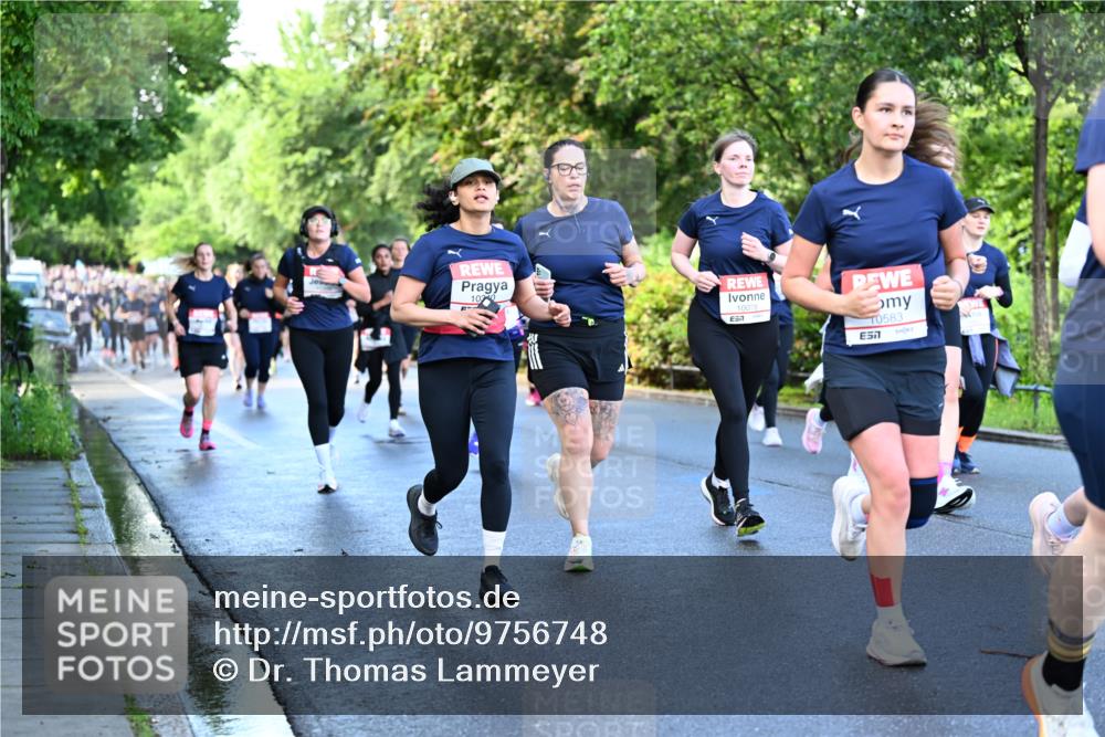 14.06.2026 - REWE Women's Run Dr. Thomas Lammeyer http://msf.ph/oto/9756748 14.06.2026 09:20:32 Laufen 10078, 7, 583, 7 meine-sportfotos.de
