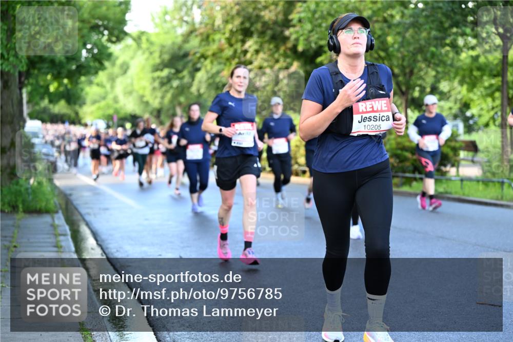 14.06.2026 - REWE Women's Run Dr. Thomas Lammeyer http://msf.ph/oto/9756785 14.06.2026 09:20:35 Laufen 10205 meine-sportfotos.de