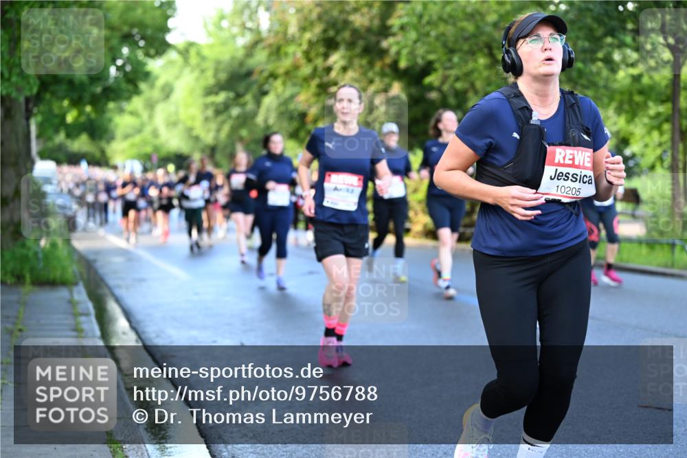 14.06.2026 - REWE Women's Run Dr. Thomas Lammeyer http://msf.ph/oto/9756788 14.06.2026 09:20:36 Laufen 10205 meine-sportfotos.de