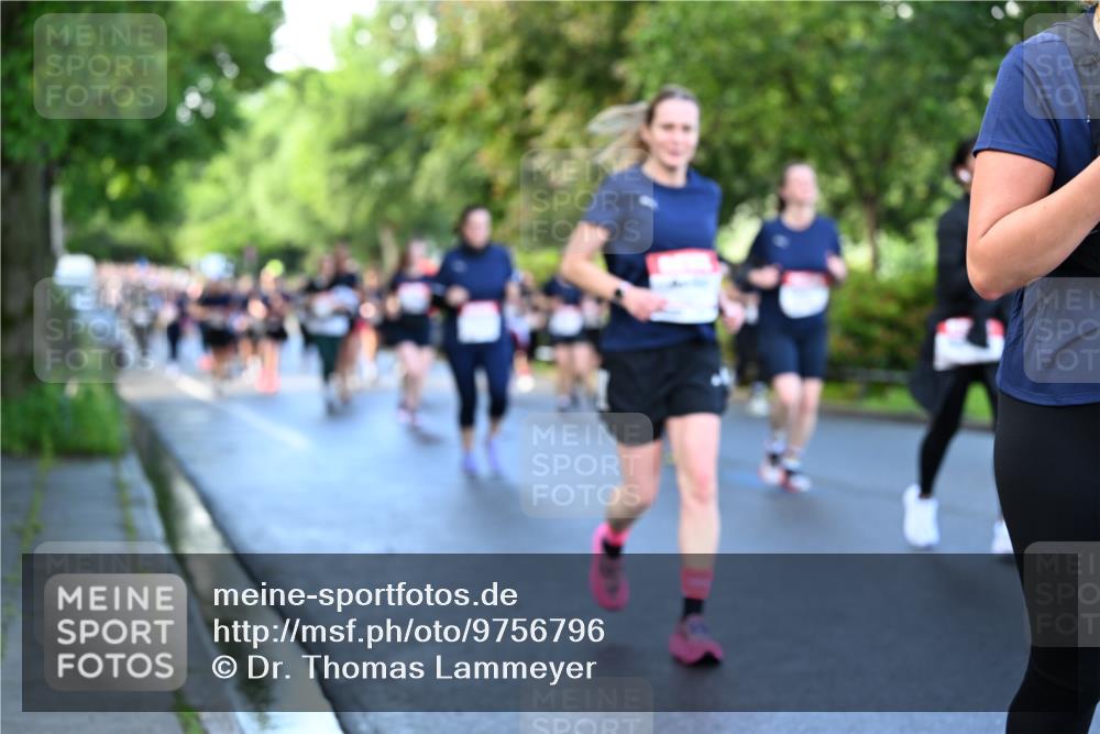 14.06.2026 - REWE Women's Run Dr. Thomas Lammeyer http://msf.ph/oto/9756796 14.06.2026 09:20:36 Laufen 6907 meine-sportfotos.de