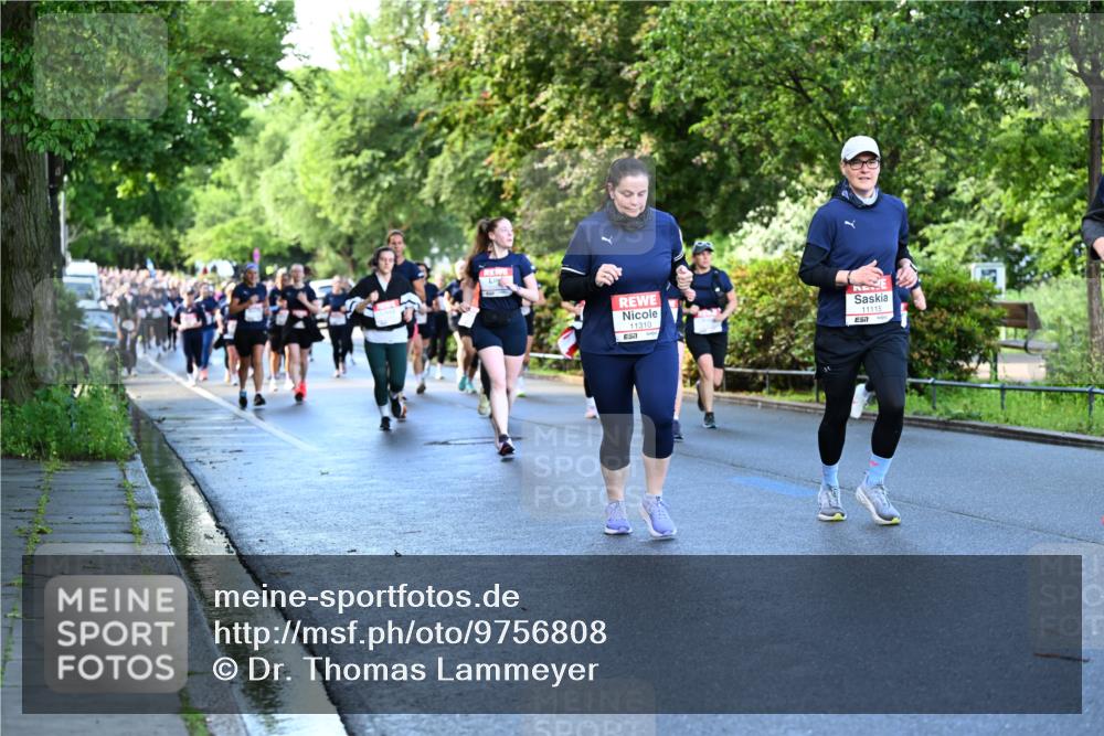 14.06.2026 - REWE Women's Run Dr. Thomas Lammeyer http://msf.ph/oto/9756808 14.06.2026 09:20:38 Laufen 11310, 11115 meine-sportfotos.de