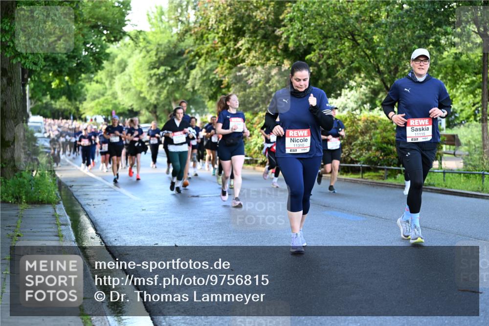 14.06.2026 - REWE Women's Run Dr. Thomas Lammeyer http://msf.ph/oto/9756815 14.06.2026 09:20:38 Laufen 11310, 11115 meine-sportfotos.de
