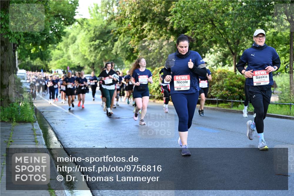 14.06.2026 - REWE Women's Run Dr. Thomas Lammeyer http://msf.ph/oto/9756816 14.06.2026 09:20:38 Laufen 11310, 57, 11115, 57 meine-sportfotos.de