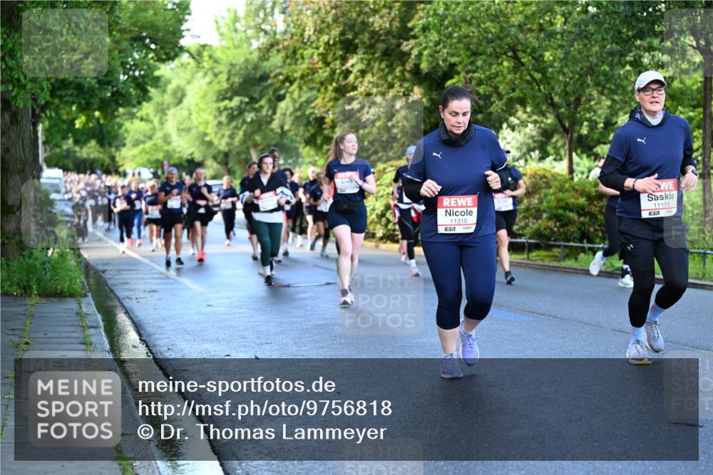 14.06.2026 - REWE Women's Run Dr. Thomas Lammeyer http://msf.ph/oto/9756818 14.06.2026 09:20:38 Laufen 11310, 11115, 57 meine-sportfotos.de