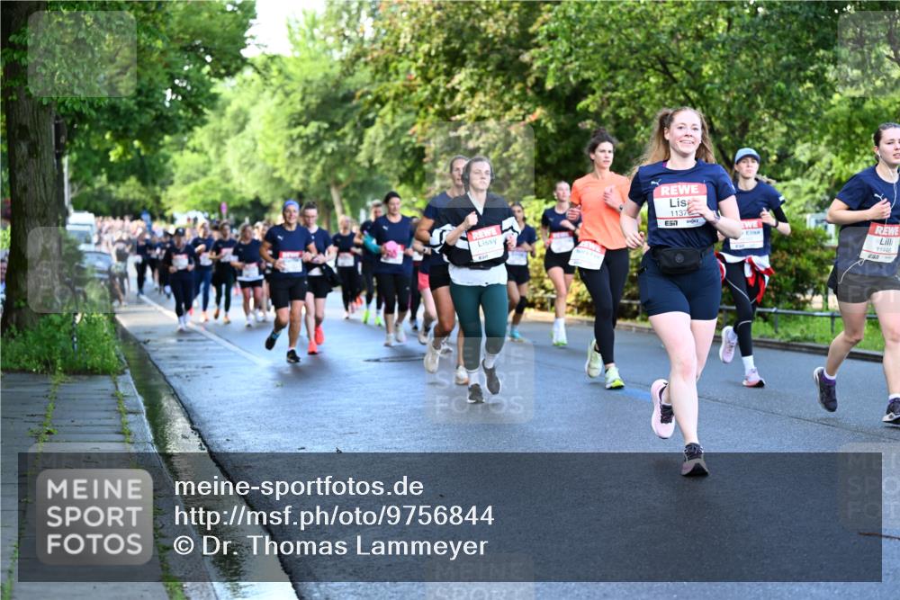 14.06.2026 - REWE Women's Run Dr. Thomas Lammeyer http://msf.ph/oto/9756844 14.06.2026 09:20:41 Laufen 1137, 7, 11448 meine-sportfotos.de