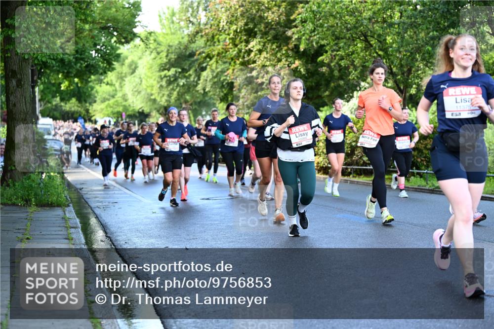 14.06.2026 - REWE Women's Run Dr. Thomas Lammeyer http://msf.ph/oto/9756853 14.06.2026 09:20:41 Laufen 10988, 651, 10032, 11375, 57 meine-sportfotos.de