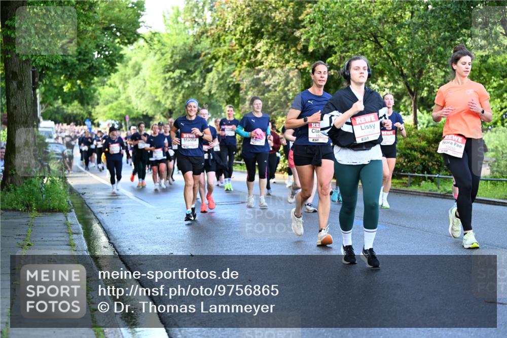 14.06.2026 - REWE Women's Run Dr. Thomas Lammeyer http://msf.ph/oto/9756865 14.06.2026 09:20:42 Laufen 102, 57, 10032 meine-sportfotos.de
