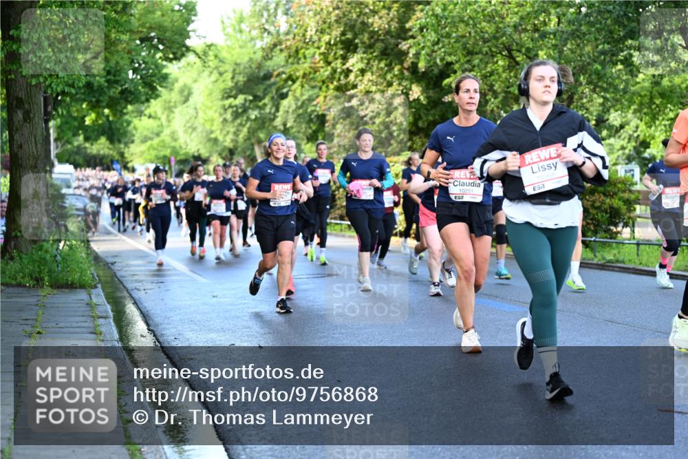 14.06.2026 - REWE Women's Run Dr. Thomas Lammeyer http://msf.ph/oto/9756868 14.06.2026 09:20:43 Laufen 10251, 57, 10988, 7, 042 meine-sportfotos.de