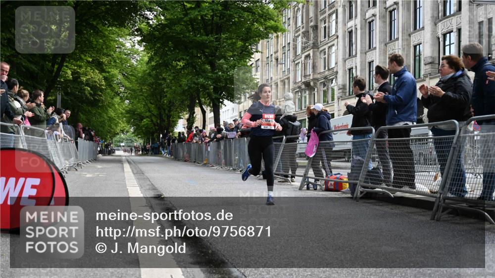 14.06.2026 - REWE Women's Run J. Mangold http://msf.ph/oto/9756871 14.06.2026 10:52:37 Ziel 5231, 5336 meine-sportfotos.de