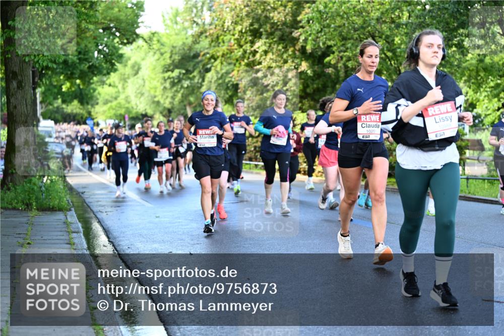 14.06.2026 - REWE Women's Run Dr. Thomas Lammeyer http://msf.ph/oto/9756873 14.06.2026 09:20:43 Laufen 10251, 10988, 57 meine-sportfotos.de