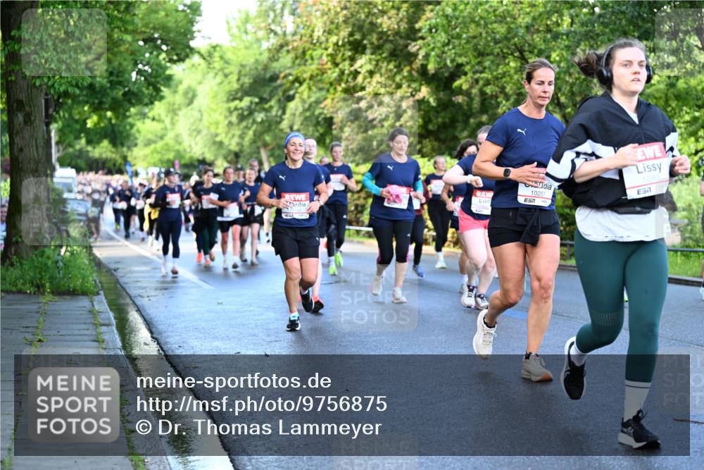14.06.2026 - REWE Women's Run Dr. Thomas Lammeyer http://msf.ph/oto/9756875 14.06.2026 09:20:43 Laufen 10251, 10988 meine-sportfotos.de