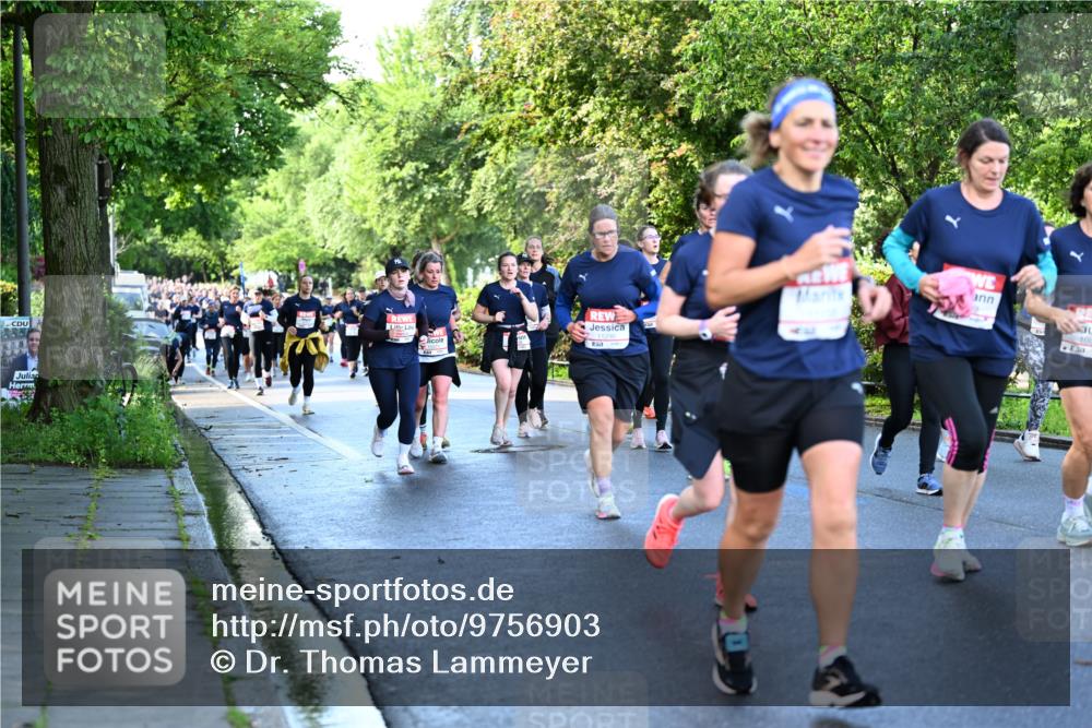 14.06.2026 - REWE Women's Run Dr. Thomas Lammeyer http://msf.ph/oto/9756903 14.06.2026 09:20:45 Laufen 888, 3 meine-sportfotos.de