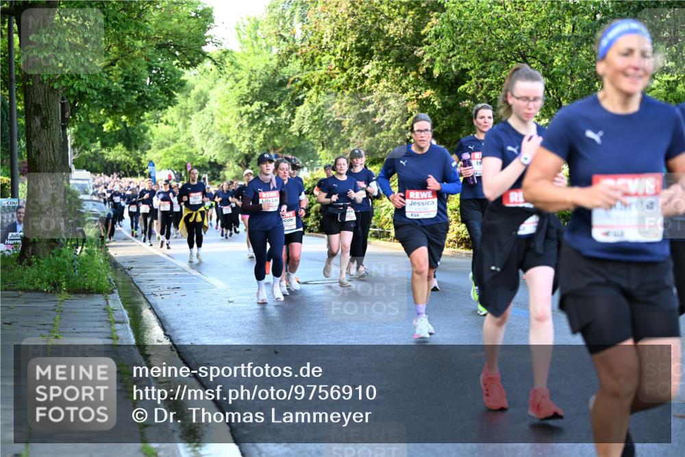 14.06.2026 - REWE Women's Run Dr. Thomas Lammeyer http://msf.ph/oto/9756910 14.06.2026 09:20:46 Laufen 85, 7 meine-sportfotos.de