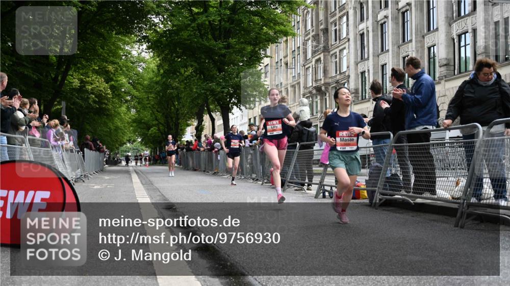 14.06.2026 - REWE Women's Run J. Mangold http://msf.ph/oto/9756930 14.06.2026 10:52:59 Ziel 5306, 5493, 5694, 5815, 5990 meine-sportfotos.de