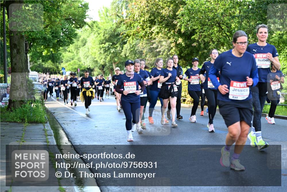 14.06.2026 - REWE Women's Run Dr. Thomas Lammeyer http://msf.ph/oto/9756931 14.06.2026 09:20:47 Laufen 8881, 11414, 11290 meine-sportfotos.de