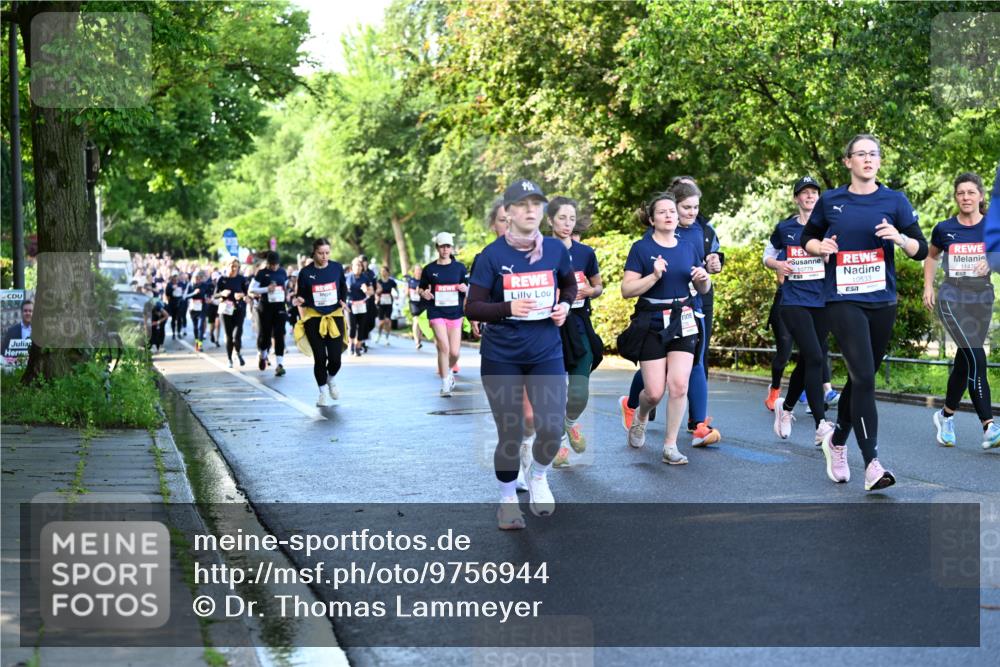 14.06.2026 - REWE Women's Run Dr. Thomas Lammeyer http://msf.ph/oto/9756944 14.06.2026 09:20:48 Laufen 10533, 7, 1147 meine-sportfotos.de