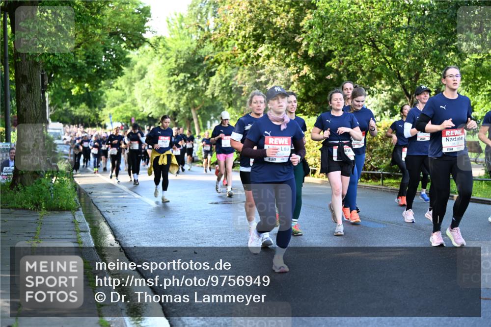 14.06.2026 - REWE Women's Run Dr. Thomas Lammeyer http://msf.ph/oto/9756949 14.06.2026 09:20:48 Laufen 57, 5, 10533, 57 meine-sportfotos.de