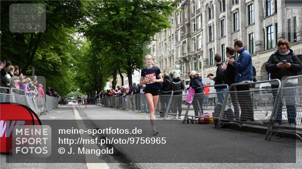 14.06.2026 - REWE Women's Run J. Mangold http://msf.ph/oto/9756965 14.06.2026 10:53:03 Ziel 5493, 5694, 5815, 5990 meine-sportfotos.de