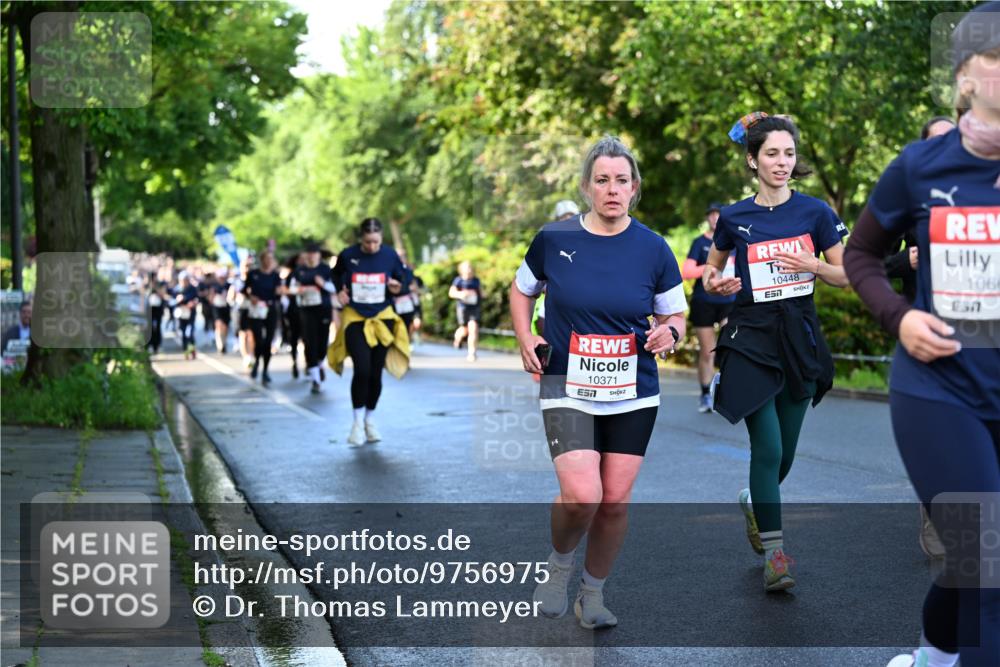 14.06.2026 - REWE Women's Run Dr. Thomas Lammeyer http://msf.ph/oto/9756975 14.06.2026 09:20:50 Laufen 14, 10371, 10448, 7, 1066 meine-sportfotos.de