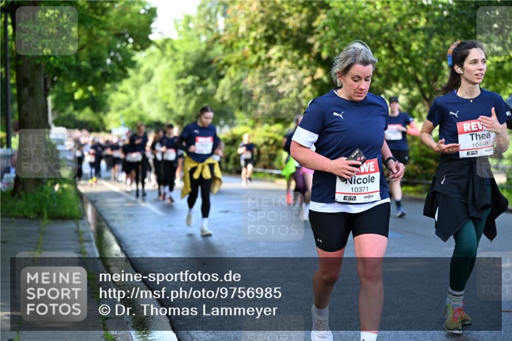 14.06.2026 - REWE Women's Run Dr. Thomas Lammeyer http://msf.ph/oto/9756985 14.06.2026 09:20:50 Laufen 10371, 10448 meine-sportfotos.de