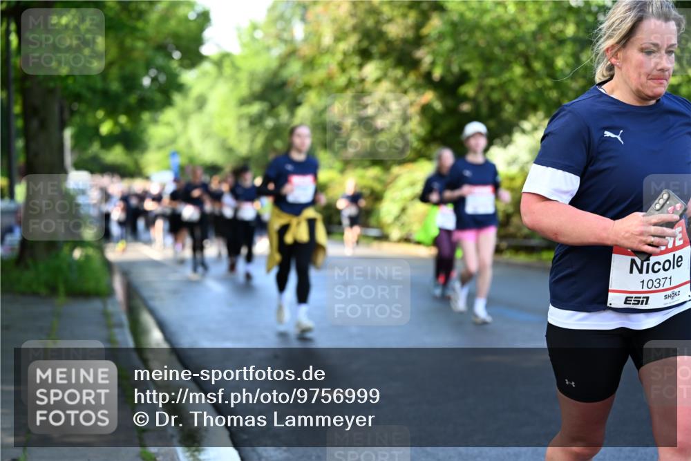 14.06.2026 - REWE Women's Run Dr. Thomas Lammeyer http://msf.ph/oto/9756999 14.06.2026 09:20:51 Laufen 10371 meine-sportfotos.de