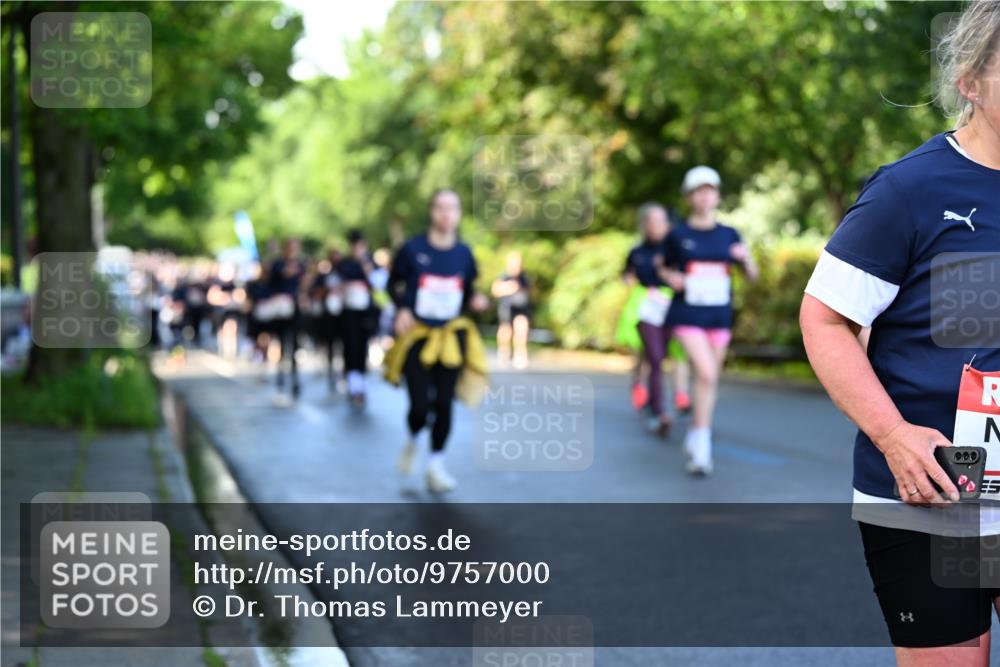 14.06.2026 - REWE Women's Run Dr. Thomas Lammeyer http://msf.ph/oto/9757000 14.06.2026 09:20:51 Laufen 000, 8 meine-sportfotos.de